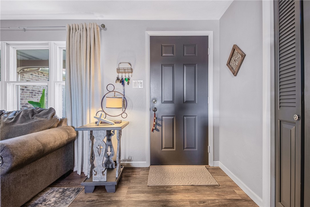 Windber, Pennsylvania 15963, United States, 3 Bedrooms Bedrooms, ,3 BathroomsBathrooms,Residential,Pending,100253