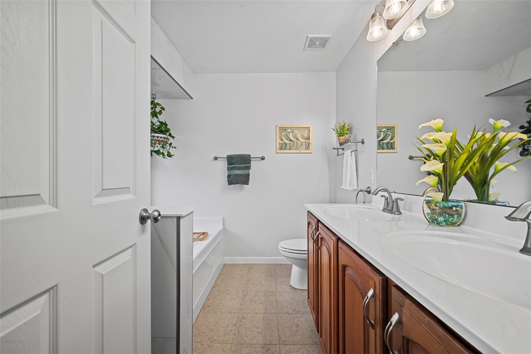 Ohio Twp, Pennsylvania 15237, United States, 3 Bedrooms Bedrooms, ,3 BathroomsBathrooms,Residential,Active,165871