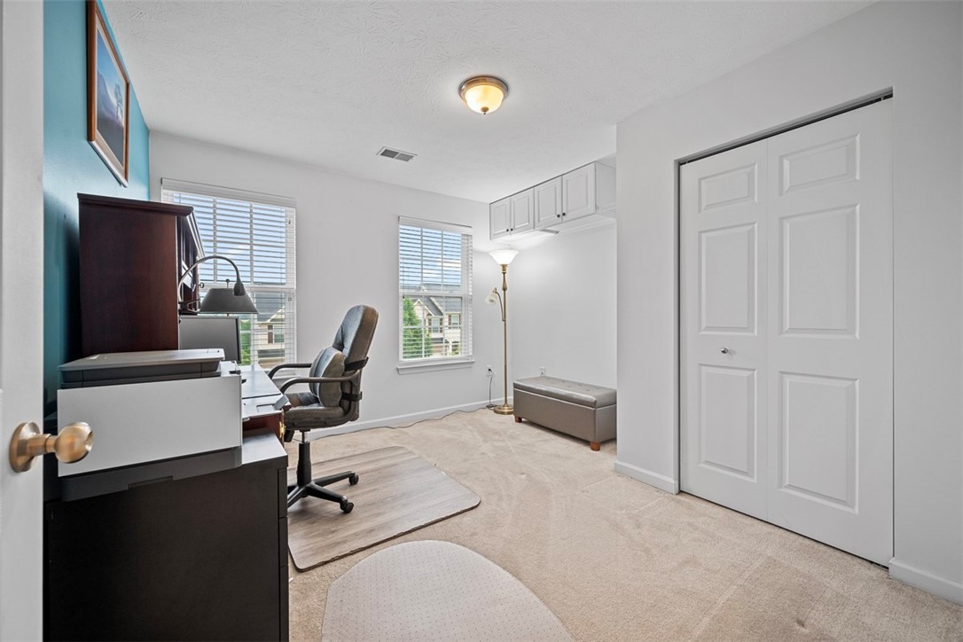 Ohio Twp, Pennsylvania 15237, United States, 3 Bedrooms Bedrooms, ,3 BathroomsBathrooms,Residential,Active,165871