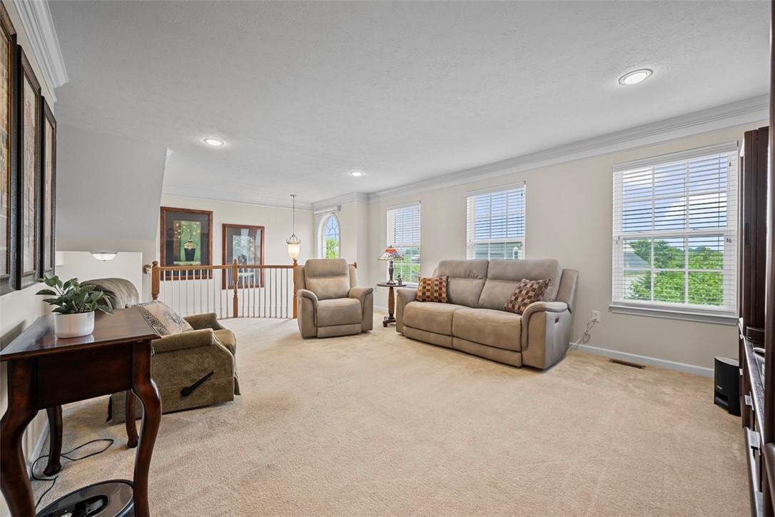 149 Kensington Dr