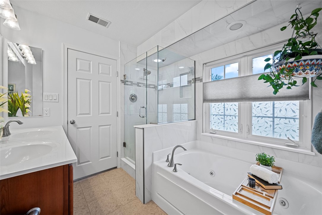 Ohio Twp, Pennsylvania 15237, United States, 3 Bedrooms Bedrooms, ,3 BathroomsBathrooms,Residential,Active,165871