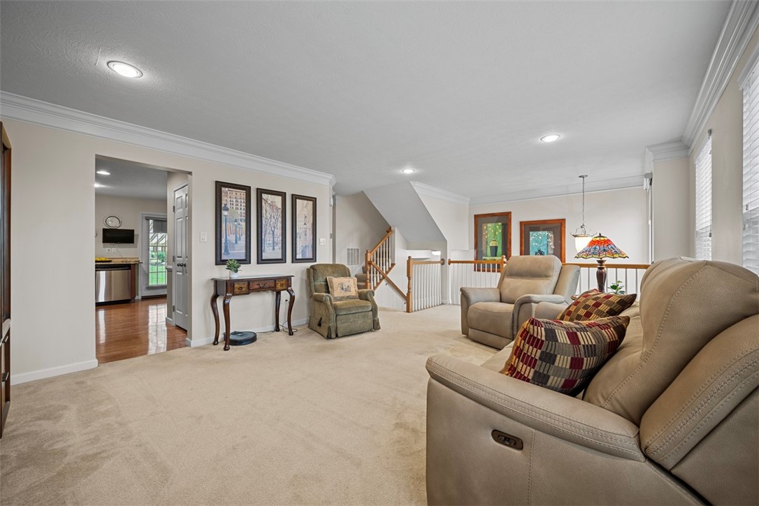 149 Kensington Dr