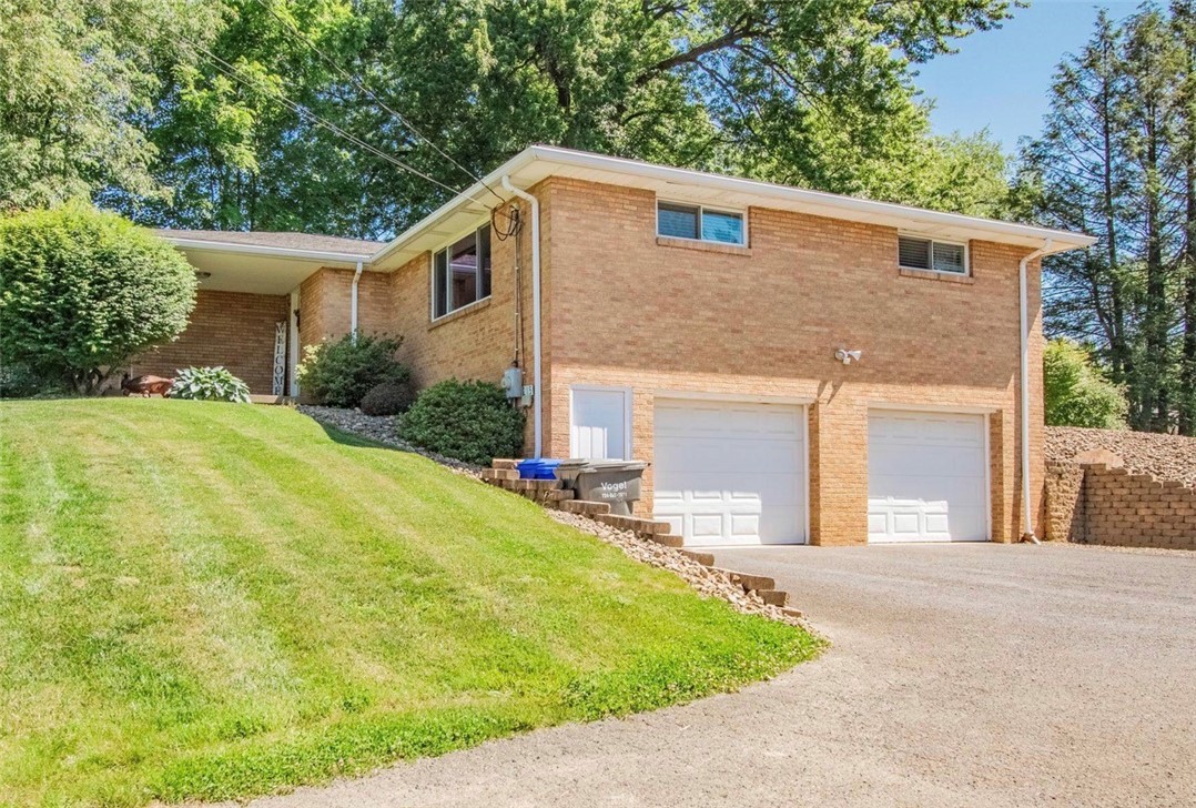 215 Fisher Rd
