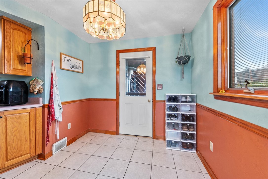 Overbrook, Pennsylvania 15234, United States, 2 Bedrooms Bedrooms, ,2 BathroomsBathrooms,Residential,Active,244899