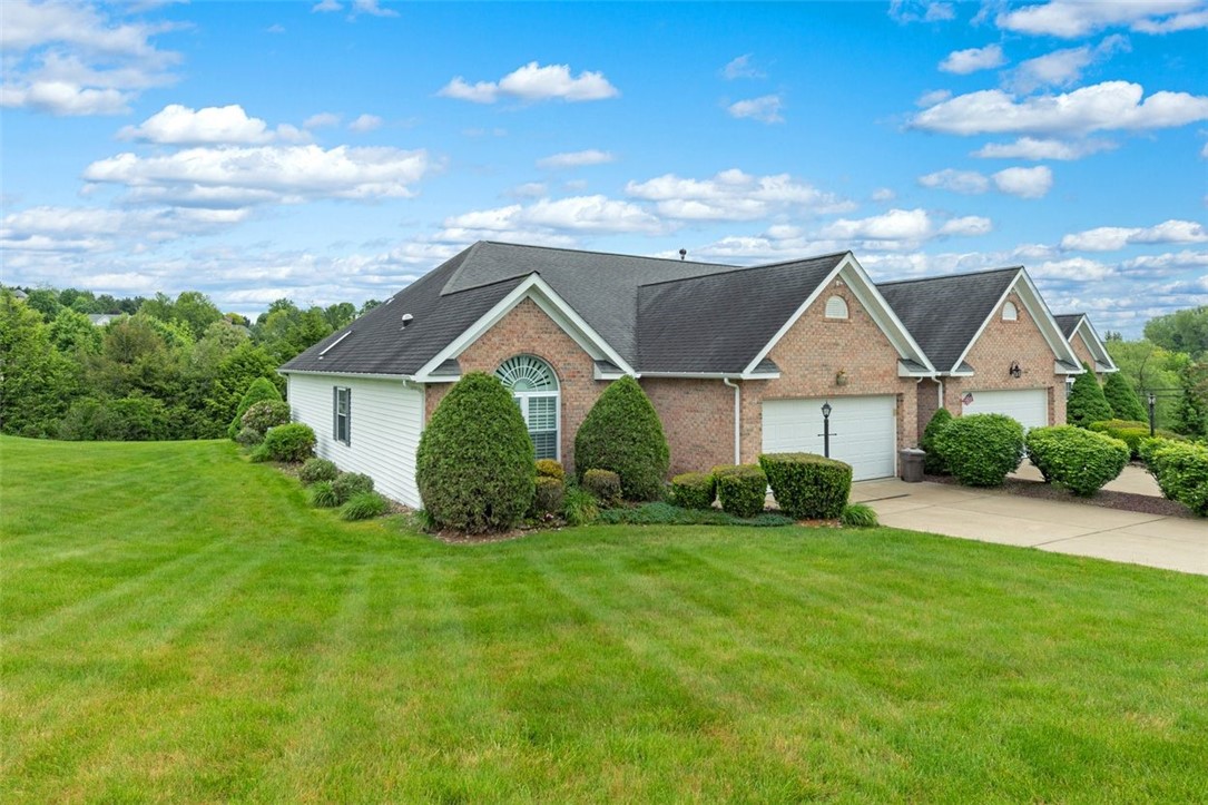 1002 Sunnyfield Court