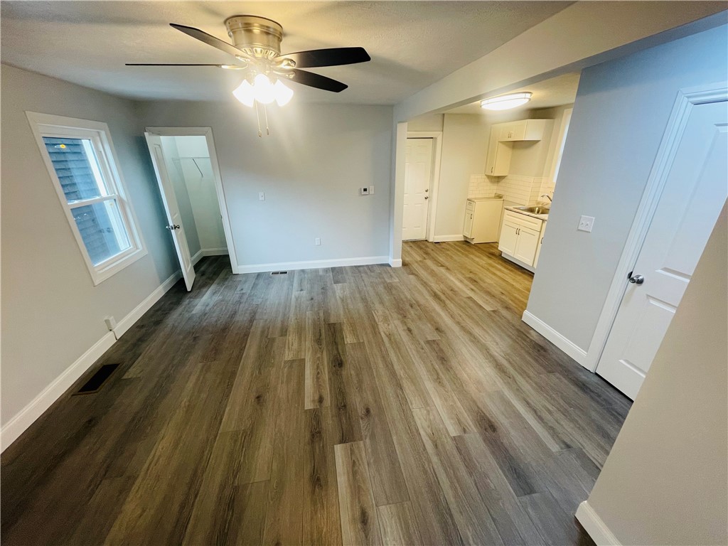 Duquesne, Pennsylvania 15110, United States, 2 Bedrooms Bedrooms, ,2 BathroomsBathrooms,Residential,Active,21859