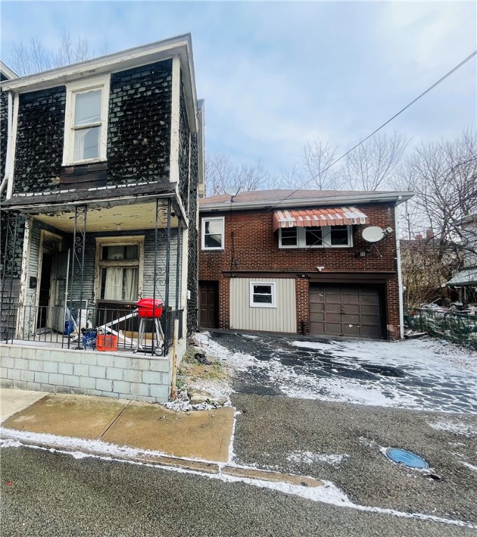 Duquesne, Pennsylvania 15110, United States, 2 Bedrooms Bedrooms, ,2 BathroomsBathrooms,Residential,Active,21859