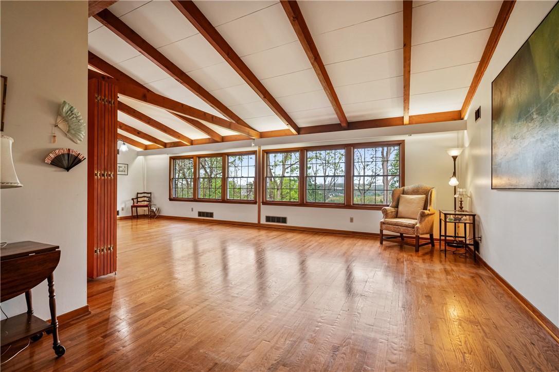 24 Swallow Hill Rd