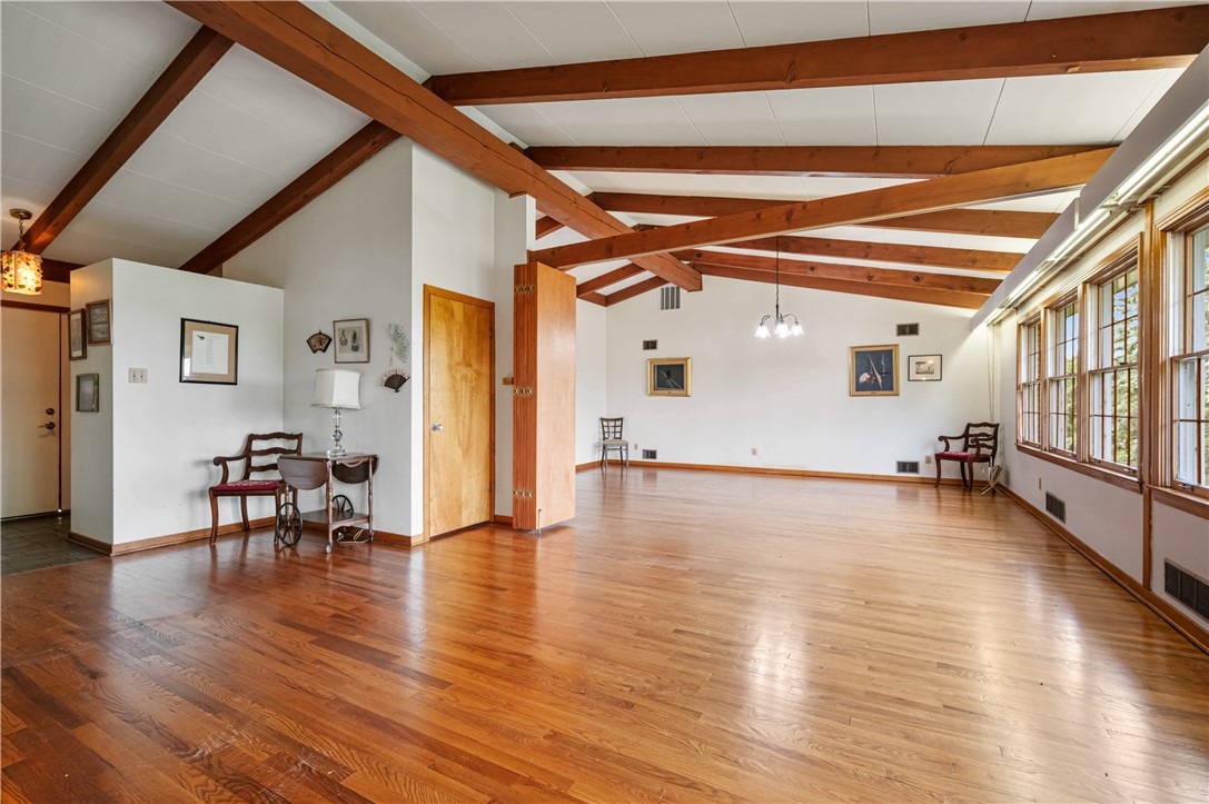 24 Swallow Hill Rd