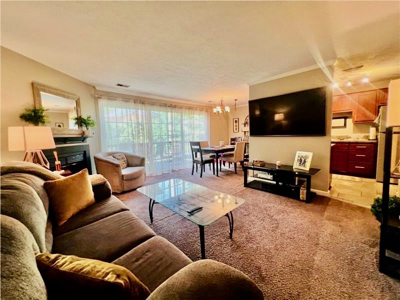26 Monmouth Dr