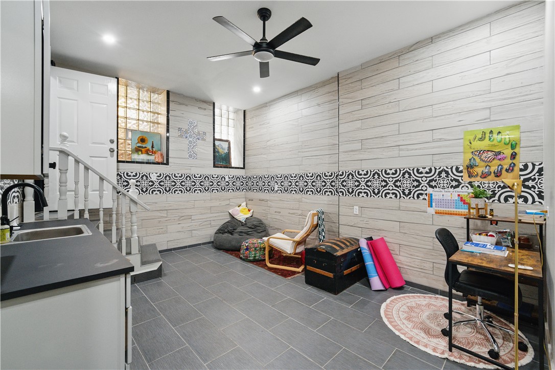 Oakland, Pennsylvania 15213, United States, ,Residential,Active,153339