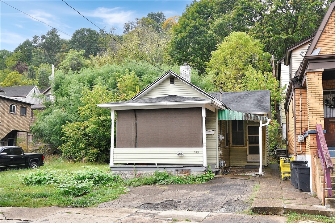 555 Larimer Ave Ave, Turtle Creek, Pennsylvania image 2