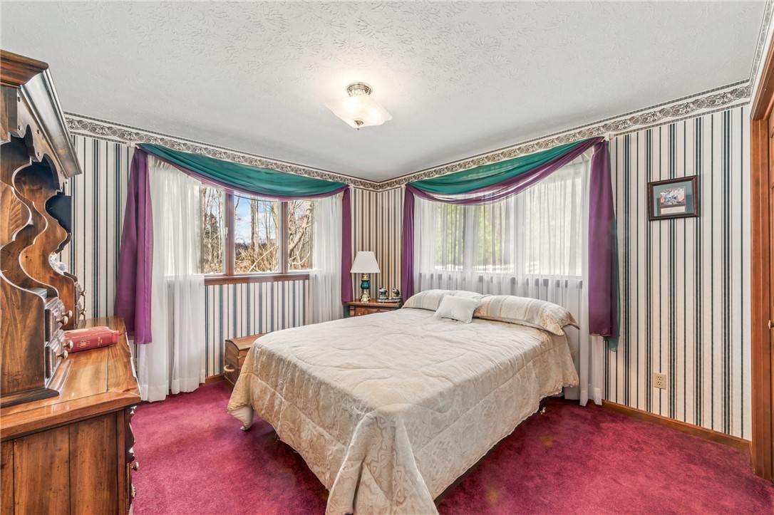 Hempfield Twp - Mer, Pennsylvania 16125, United States, 3 Bedrooms Bedrooms, ,4 BathroomsBathrooms,Residential,Active,97669