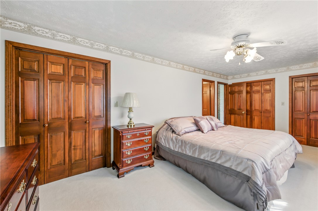 Hempfield Twp - Mer, Pennsylvania 16125, United States, 3 Bedrooms Bedrooms, ,4 BathroomsBathrooms,Residential,Active,97669