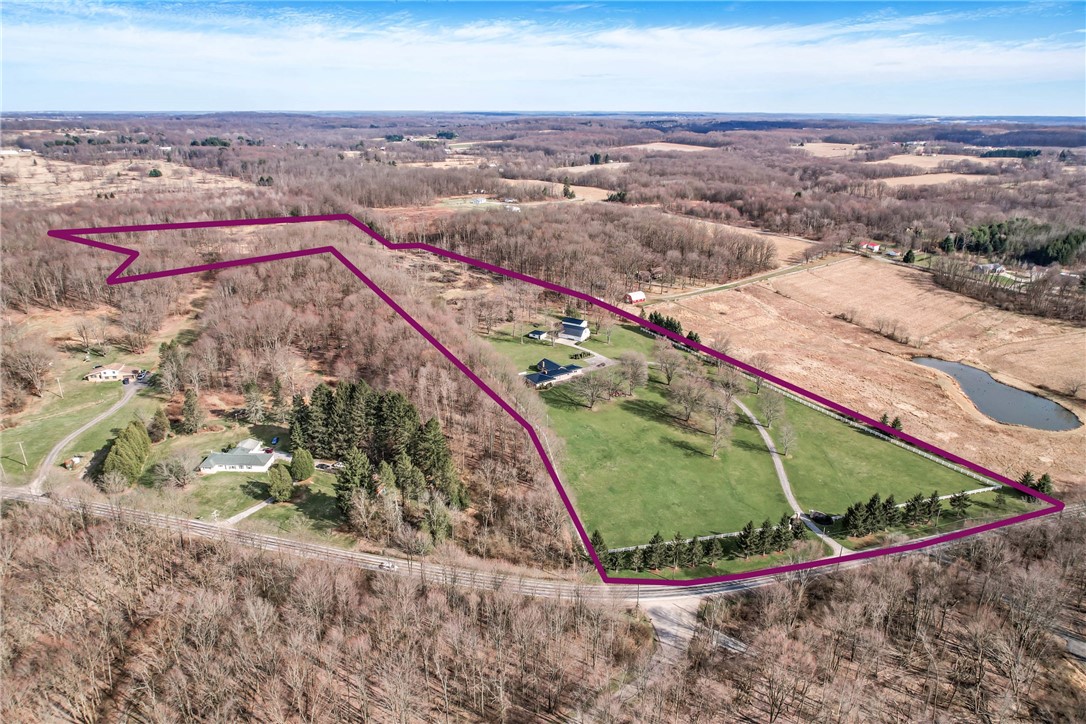 Hempfield Twp - Mer, Pennsylvania 16125, United States, 3 Bedrooms Bedrooms, ,4 BathroomsBathrooms,Residential,Active,97669