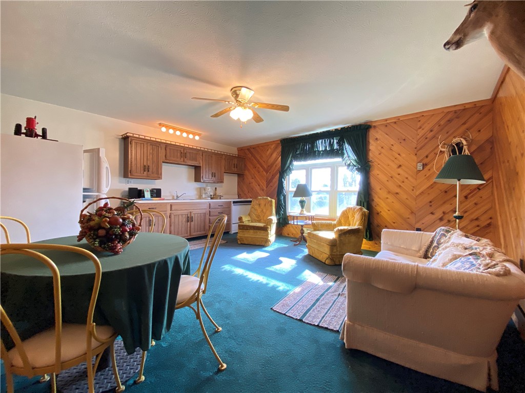 Hempfield Twp - Mer, Pennsylvania 16125, United States, 3 Bedrooms Bedrooms, ,4 BathroomsBathrooms,Residential,Active,97669