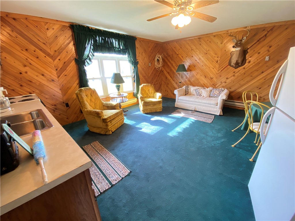 Hempfield Twp - Mer, Pennsylvania 16125, United States, 3 Bedrooms Bedrooms, ,4 BathroomsBathrooms,Residential,Active,97669