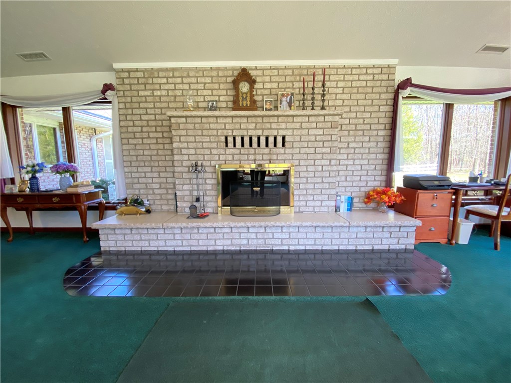 Hempfield Twp - Mer, Pennsylvania 16125, United States, 3 Bedrooms Bedrooms, ,4 BathroomsBathrooms,Residential,Active,97669