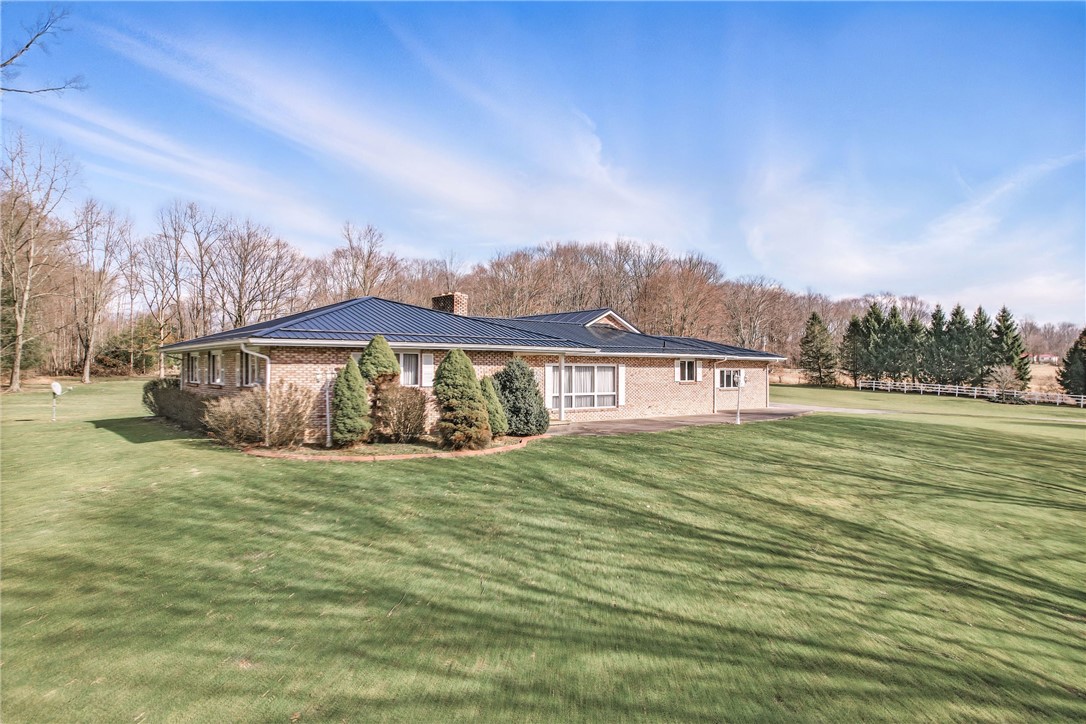 Hempfield Twp - Mer, Pennsylvania 16125, United States, 3 Bedrooms Bedrooms, ,4 BathroomsBathrooms,Residential,Active,97669