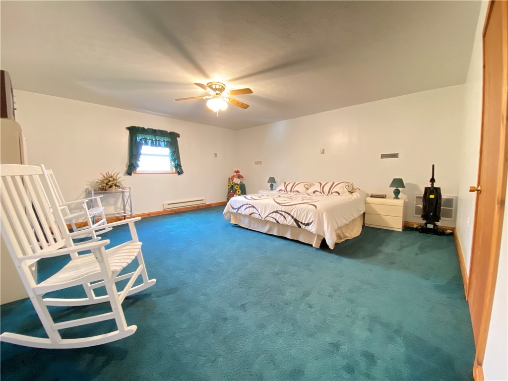 Hempfield Twp - Mer, Pennsylvania 16125, United States, 3 Bedrooms Bedrooms, ,4 BathroomsBathrooms,Residential,Active,97669