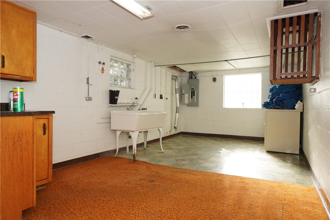 Castle Shannon, Pennsylvania 15234, United States, 3 Bedrooms Bedrooms, ,3 BathroomsBathrooms,Residential,Contingent,100792