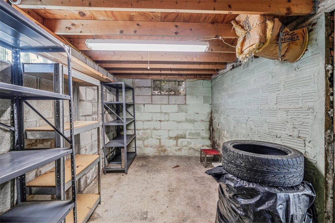 Greensboro, Pennsylvania 15338, United States, 3 Bedrooms Bedrooms, ,2 BathroomsBathrooms,Residential,Contingent,206743