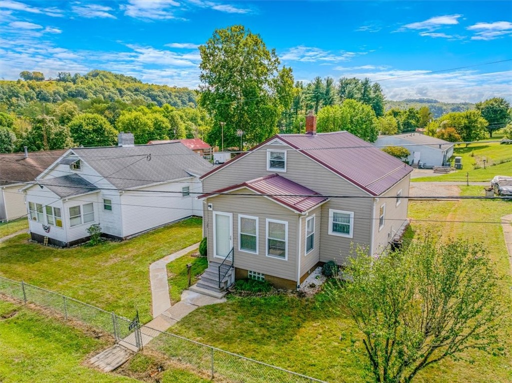 Greensboro, Pennsylvania 15338, United States, 3 Bedrooms Bedrooms, ,2 BathroomsBathrooms,Residential,Contingent,206743