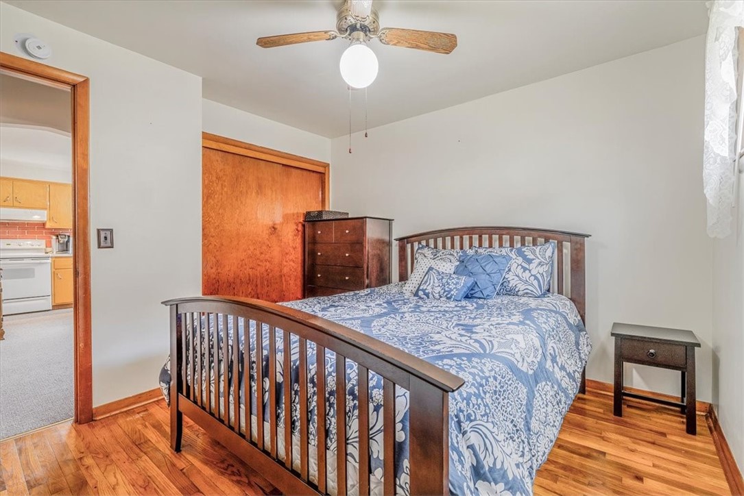 Greensboro, Pennsylvania 15338, United States, 3 Bedrooms Bedrooms, ,2 BathroomsBathrooms,Residential,Contingent,206743