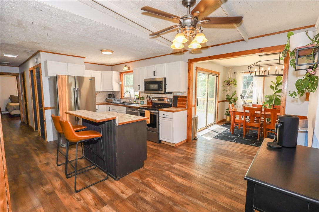 Greenville, Pennsylvania 16125, United States, 3 Bedrooms Bedrooms, ,2 BathroomsBathrooms,Residential,Active,158665