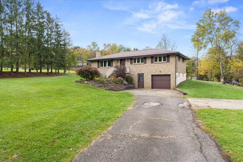Photo for 135 Winterset Rd