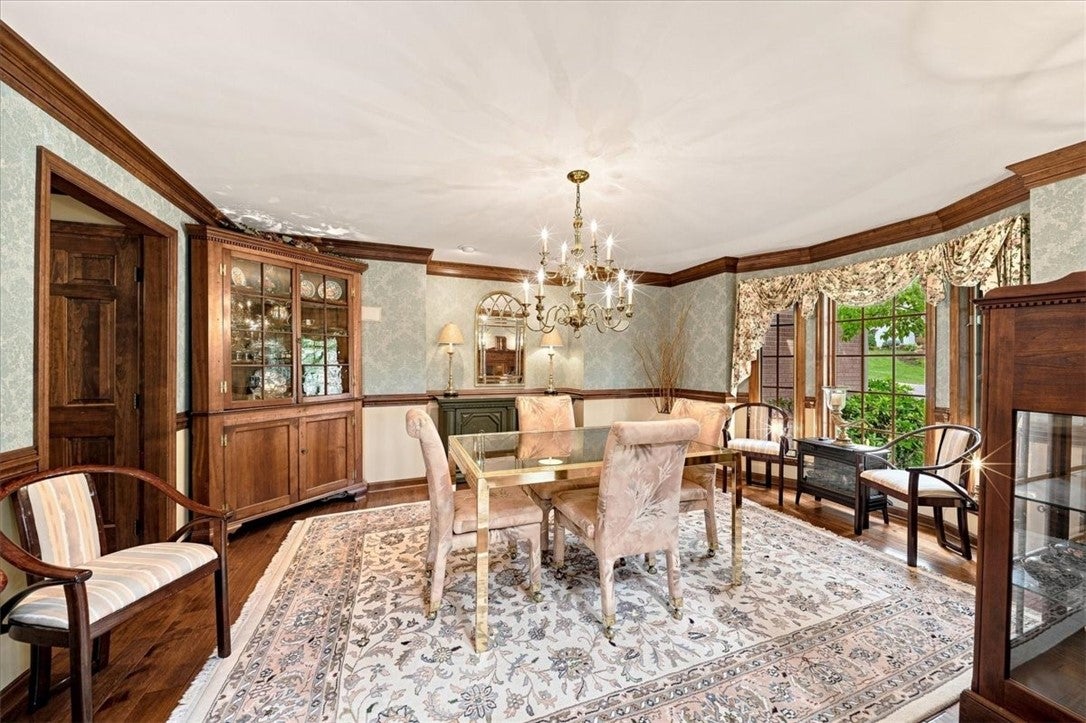 114 Hidden Valley Ct