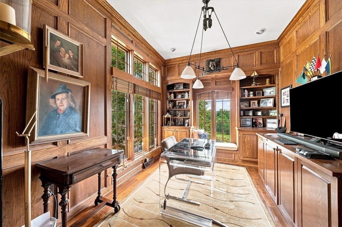 114 Hidden Valley Ct