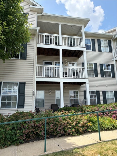 Photo of 2106 Lenox Dr, Bethel Park, PA 15102 (MLS # 1759806)