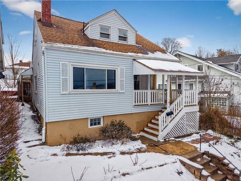 Photo of 613 Doolittle Ave, Carnegie, PA 15106 (MLS # 1736081)