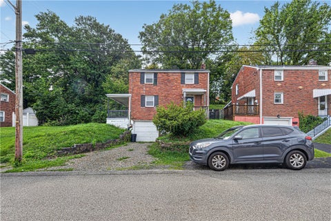 Homes For Sale - 408 Dersam St<br/> Port Vue, PA 15133