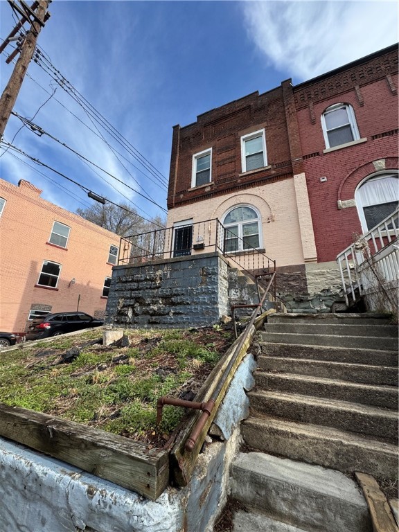 301 Lawn St St, Oakland, Pennsylvania image 2