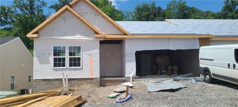 Townhouse For Sale - 276 Olivia Dr<br/> Plum Boro, PA 15068