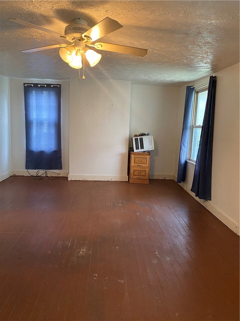 125 Hopwood-Clsprg Rd