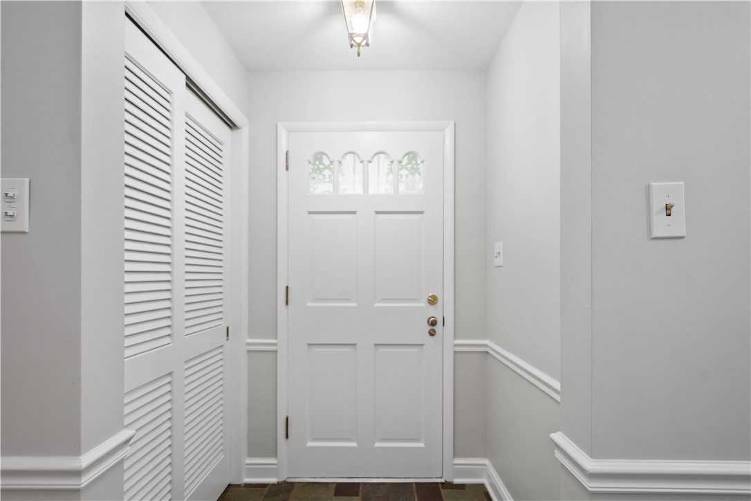 St Clair, Pennsylvania 15241, United States, 4 Bedrooms Bedrooms, ,3 BathroomsBathrooms,Residential,Active,200530