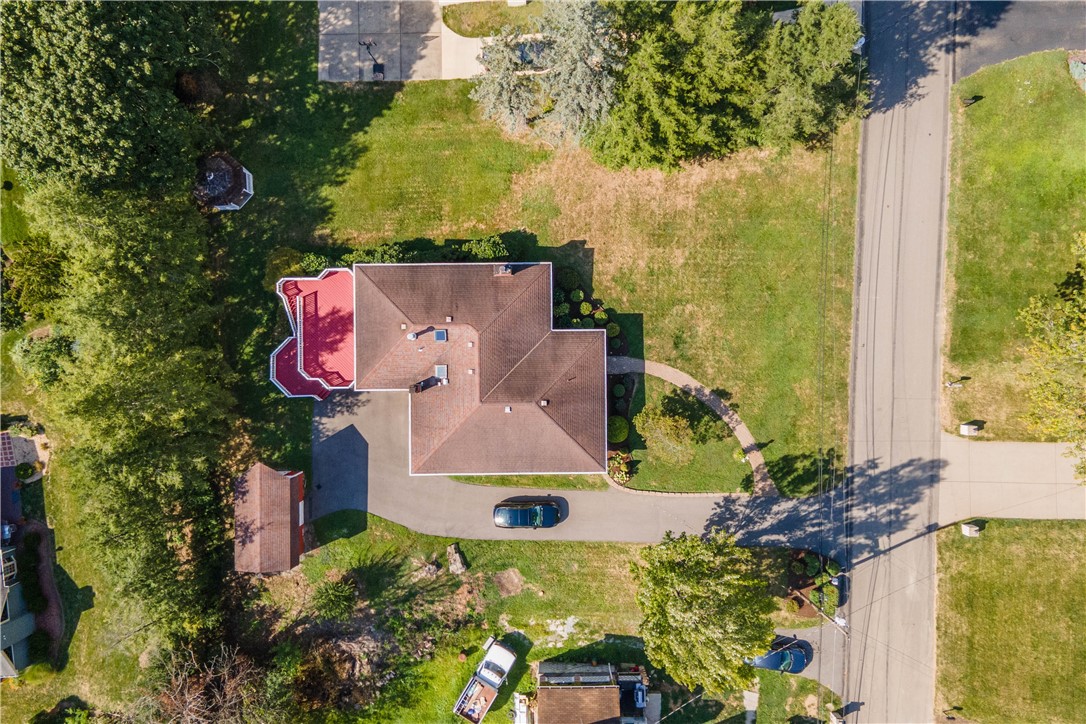 St Clair, Pennsylvania 15241, United States, 4 Bedrooms Bedrooms, ,3 BathroomsBathrooms,Residential,Active,200530