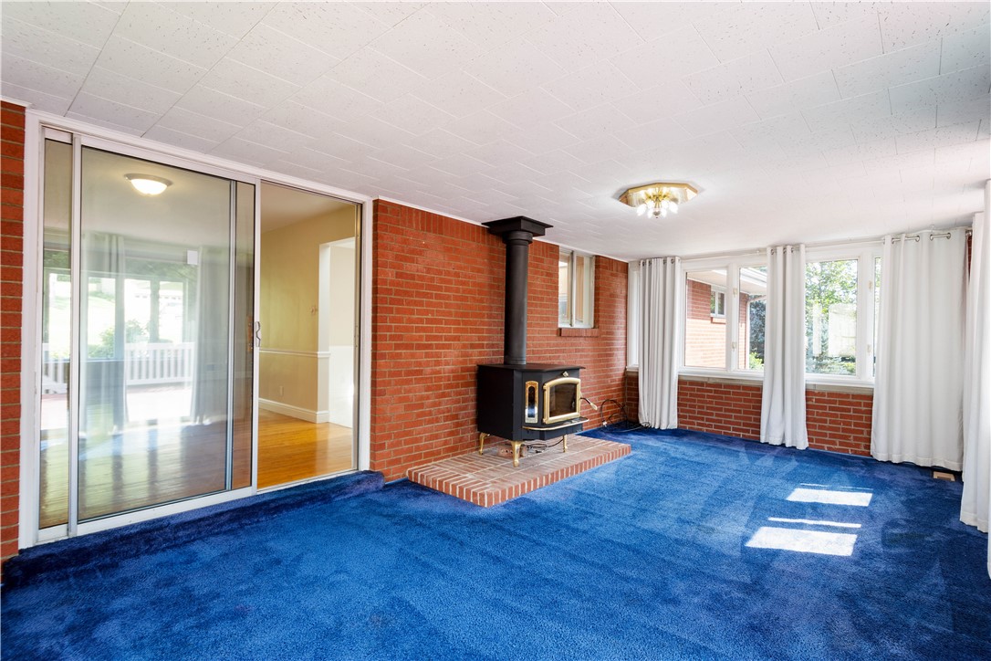 St Clair, Pennsylvania 15241, United States, 4 Bedrooms Bedrooms, ,3 BathroomsBathrooms,Residential,Active,200530