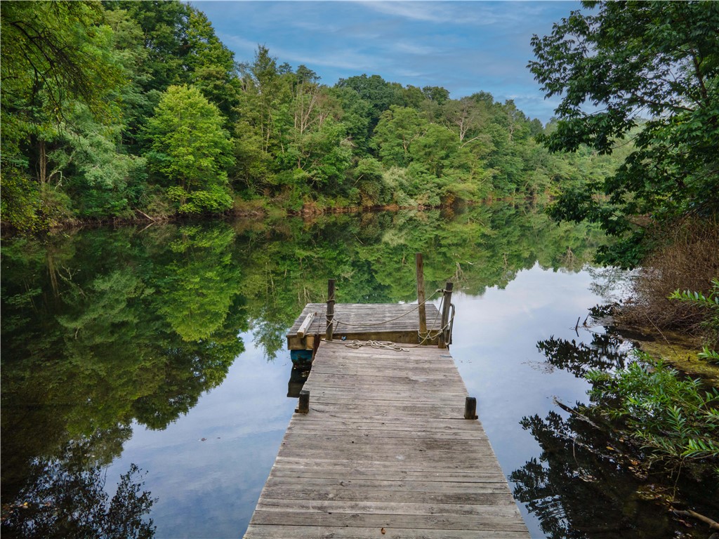 Liberty Twp, Pennsylvania 16127, United States, 3 Bedrooms Bedrooms, ,2 BathroomsBathrooms,Residential,Active,203041