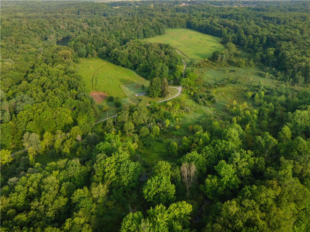 Liberty Twp, Pennsylvania 16127, United States, 3 Bedrooms Bedrooms, ,2 BathroomsBathrooms,Residential,Active,203041