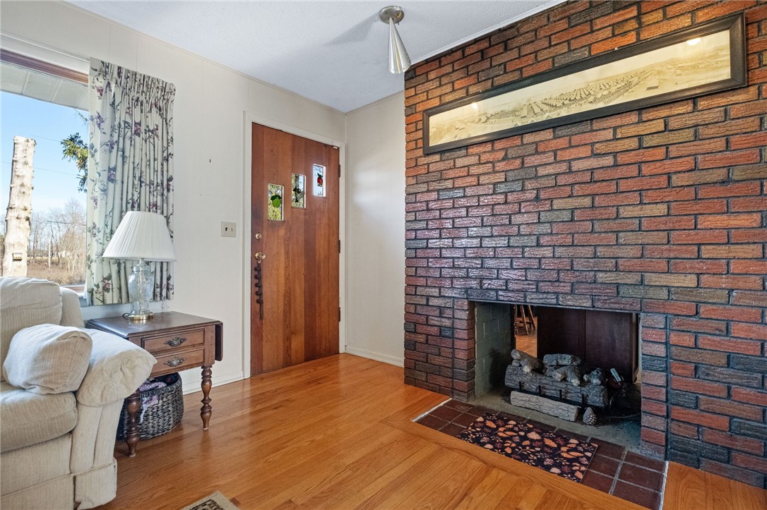 Liberty Twp, Pennsylvania 16127, United States, 3 Bedrooms Bedrooms, ,2 BathroomsBathrooms,Residential,Active,203041