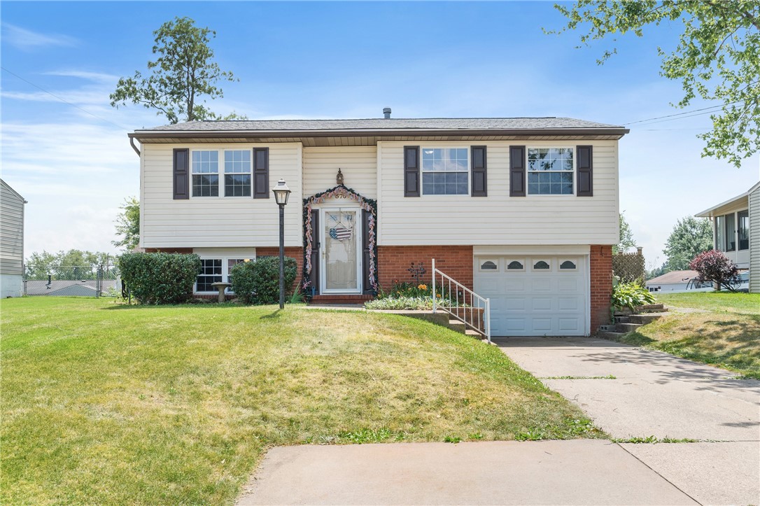 Moon/Crescent Twp, Pennsylvania 15046, United States, 3 Bedrooms Bedrooms, ,2 BathroomsBathrooms,Residential,Pending,52158
