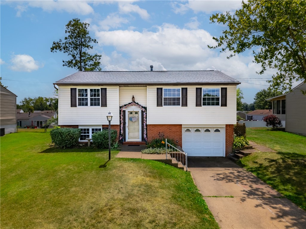 Moon/Crescent Twp, Pennsylvania 15046, United States, 3 Bedrooms Bedrooms, ,2 BathroomsBathrooms,Residential,Pending,52158