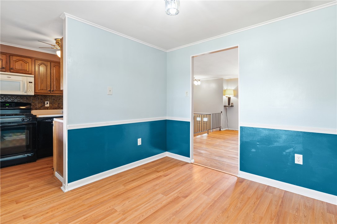 Moon/Crescent Twp, Pennsylvania 15046, United States, 3 Bedrooms Bedrooms, ,2 BathroomsBathrooms,Residential,Pending,52158