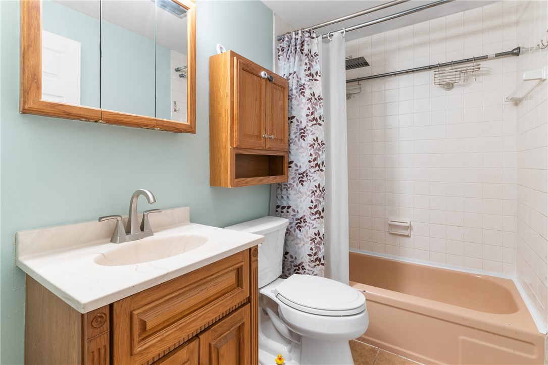 Moon/Crescent Twp, Pennsylvania 15046, United States, 3 Bedrooms Bedrooms, ,2 BathroomsBathrooms,Residential,Pending,52158