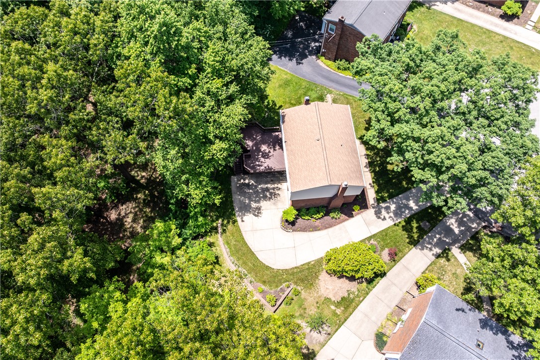 1129 King George Court