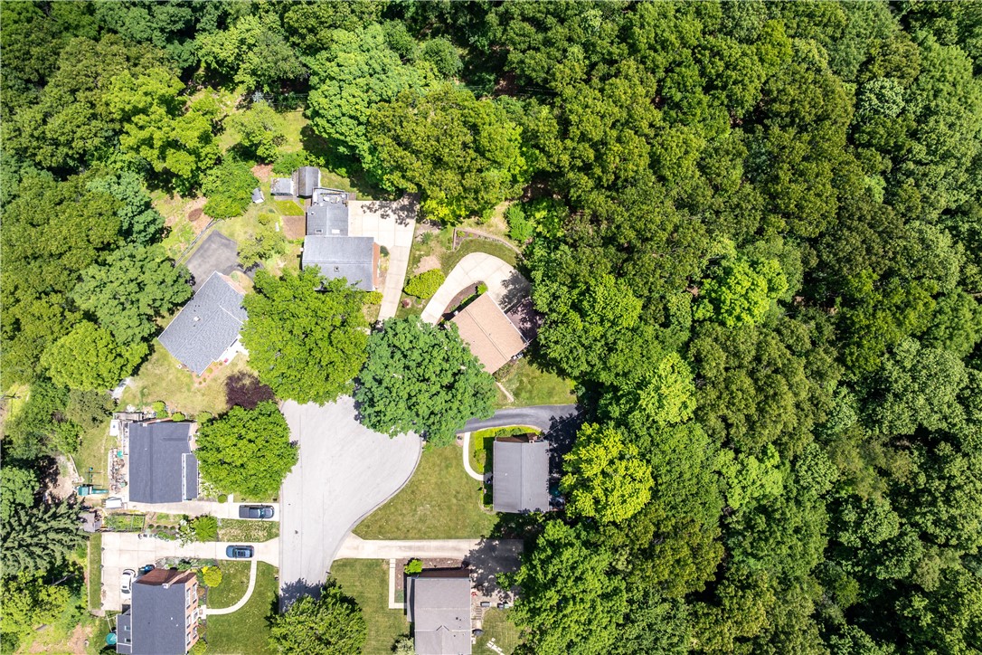 1129 King George Court